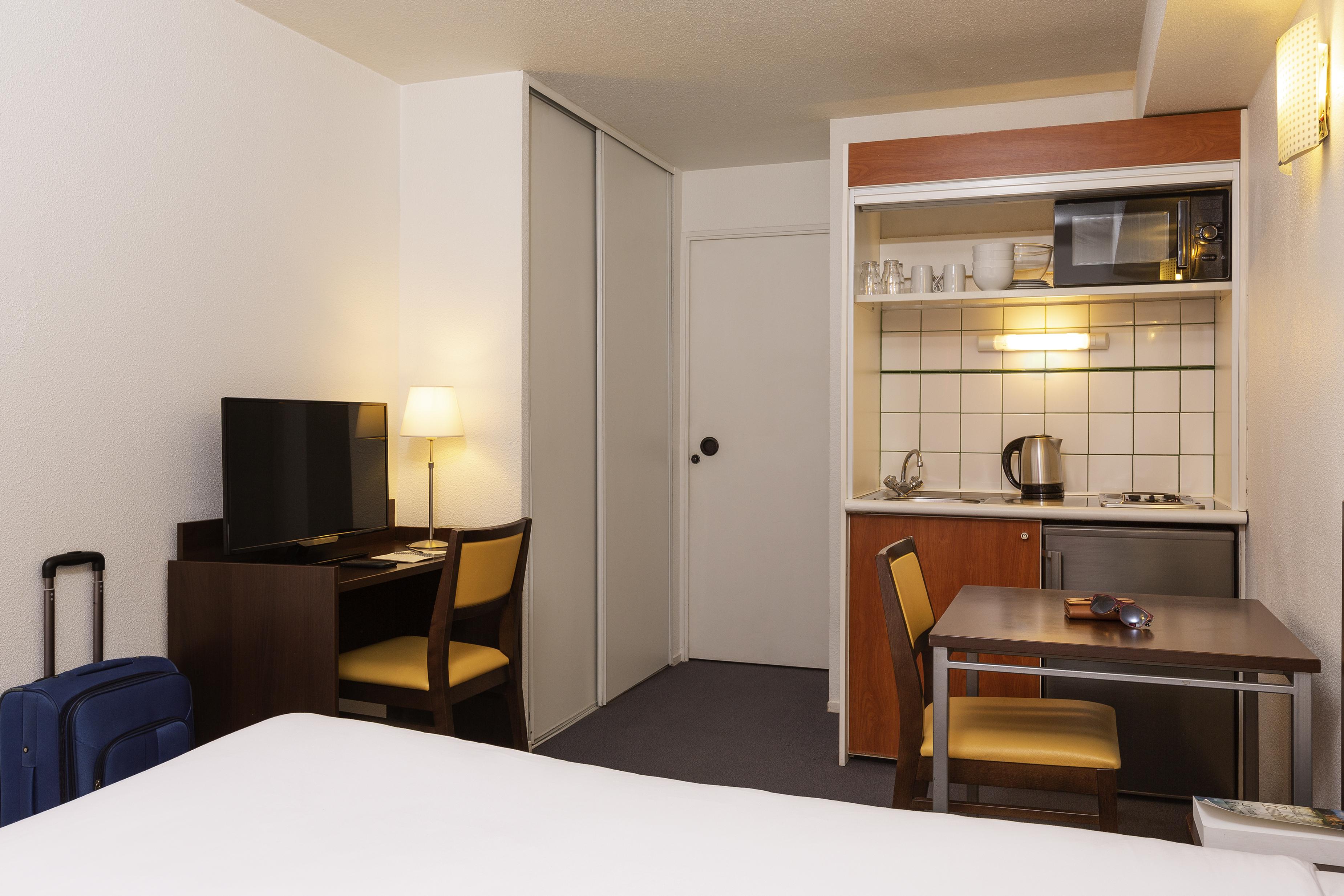 Aparthotel Adagio Access La Défense - Léonard De Vinci Courbevoie Esterno foto